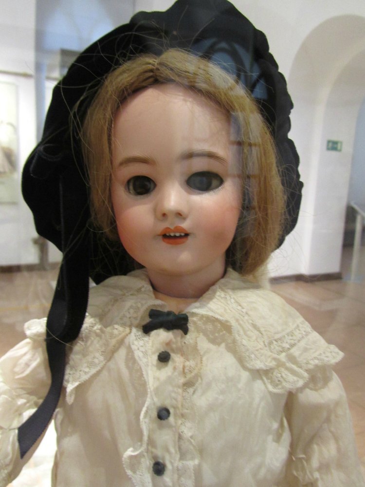 «Мода по-взрослому. Истории из кукольного гардероба» - выставка в Музее-заповеднике «Царицыно» - продолжение - 6-ой зал.