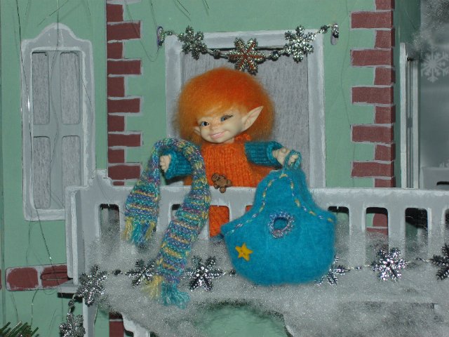 Подарки для друзей, или лучше поздно, чем никогда (фото 3)