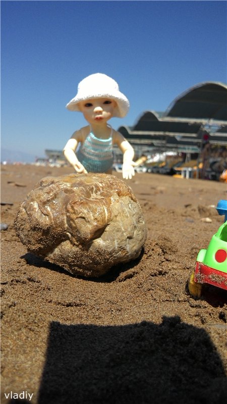 Как Даша первый раз на море побывала