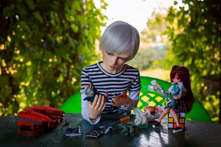 60 см vs 15 см. Или две истории из жизни Итана и Хотару