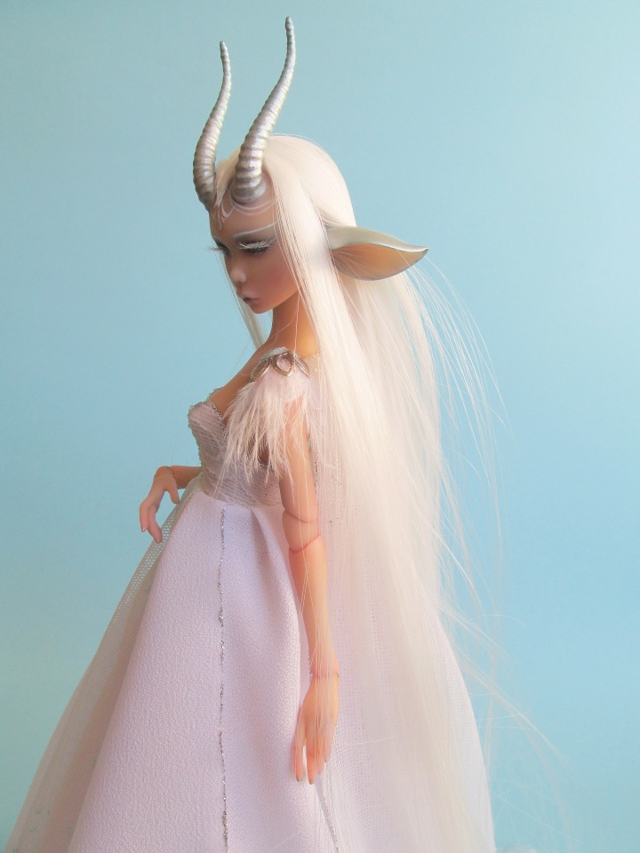 Последняя шарнирная кукла данного молда, Шанти (фото 3)