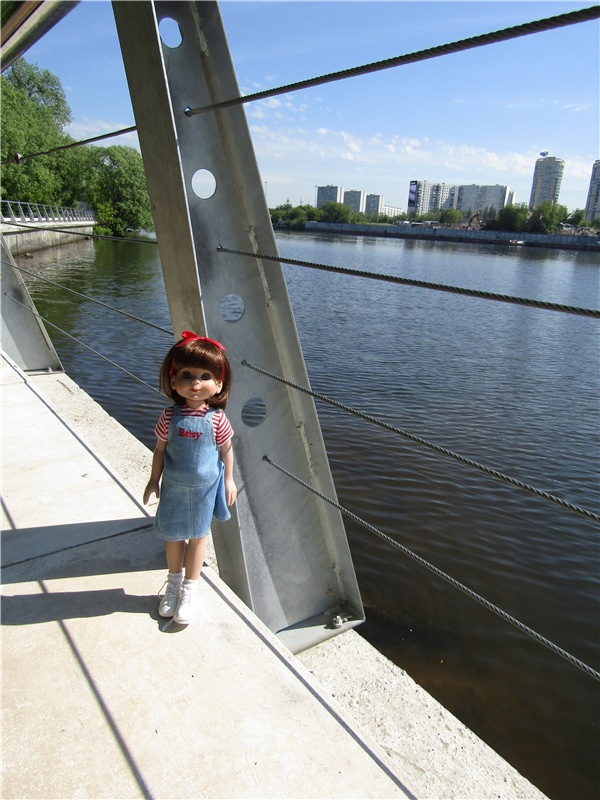 Непоседа Бетси Robert Tonner. Летний день в парке