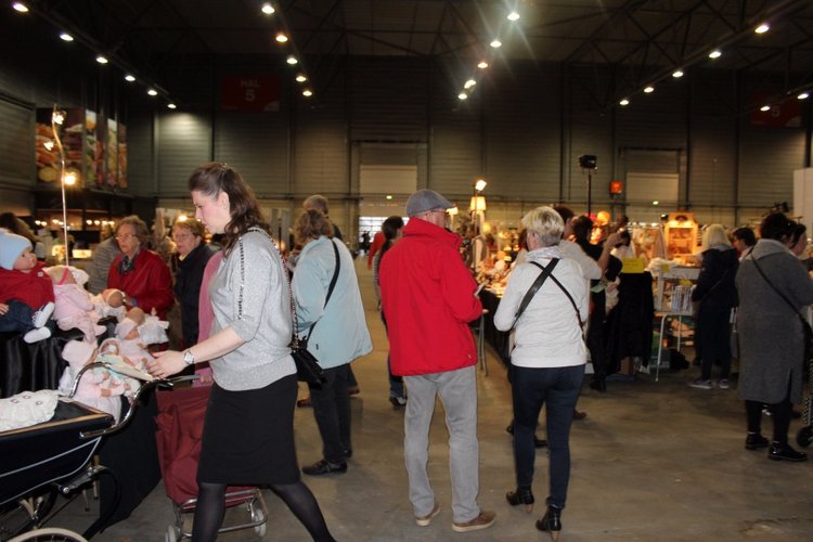 Выставка мишек, кукол и кукольной миниатюры в Голландии 2017 - часть первая (фото 6)