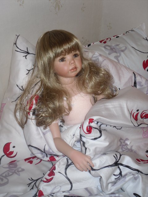Дженифер. Коллекционная фарфоровая кукла