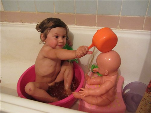 Мамочки играются,ведь вернуться в детство никогда не поздно. Игровые малыши Baby Annabell, Chu-Chu, Baby Born от Zapf