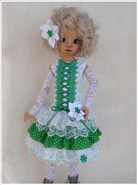 Иззи! Izzy Kaye Wigs