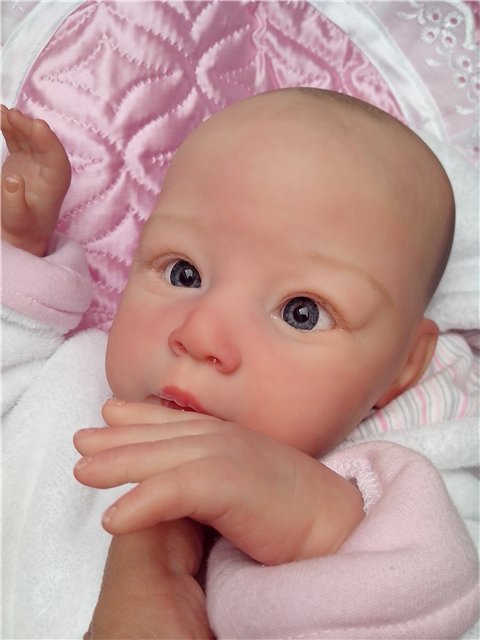 Любопытная малышка или неожиданный для меня молд