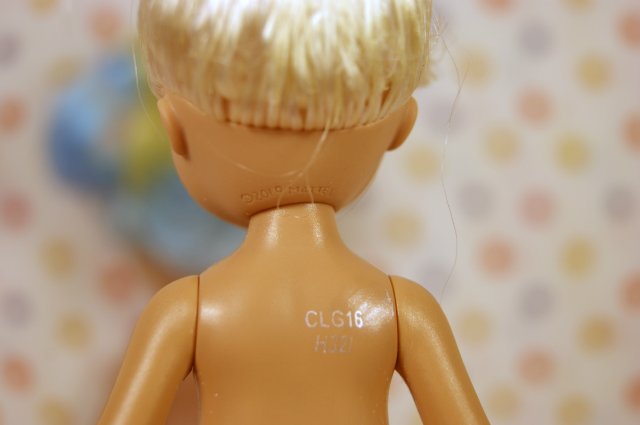 Сравнительный обзор Челси от Mattel и её китайского аналога