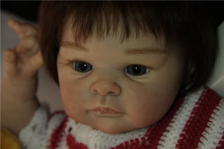 Джулия - малышка из молдика Jill от Adrie Stoete