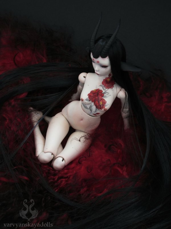 Полиуретановая шарнирная кукла Цубаки (Камелия) (фото 2)