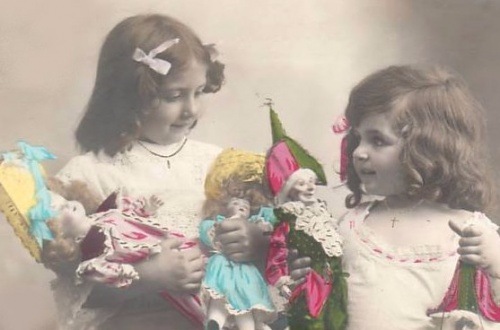 Старый фотоальбом. Девочки и куклы - продолжение