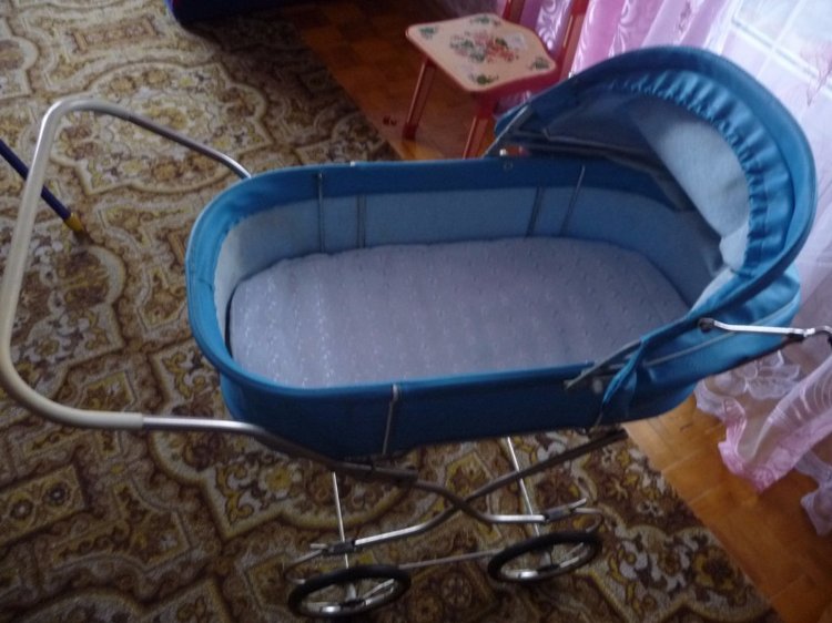 Еще одна колясочка — Аксессуары для кукол своими руками: идеи