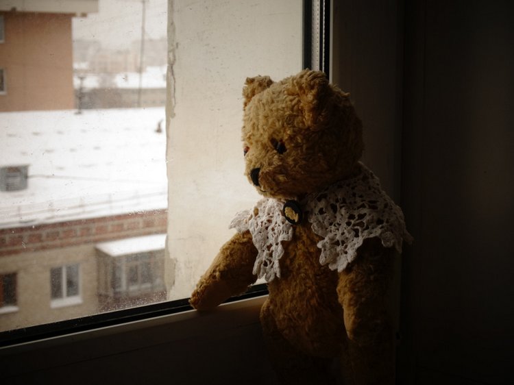 Одинокий мишка — Игрушки СССР и советского детства: резиновые (фото 10)