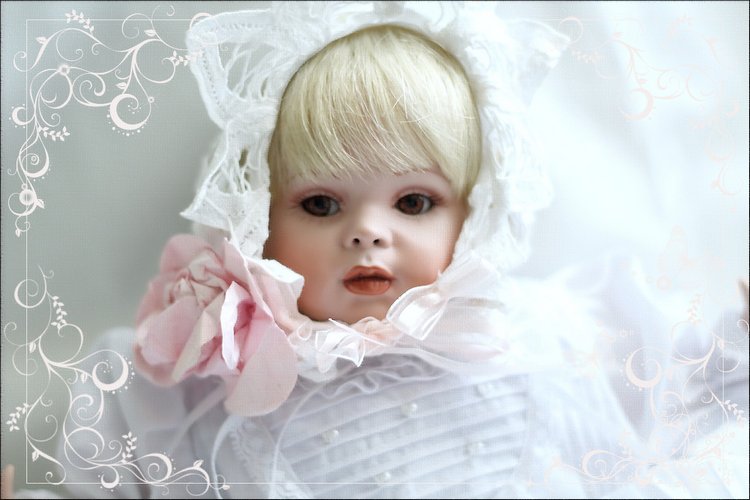 Родом из Детства... Посвящаю моей любимой Бабушке и всем Бабушкам в Мире! "Sweet Embrace" от Fayzah Spanos