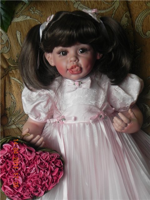 Коллекционная кукла от Fayzah Spanos