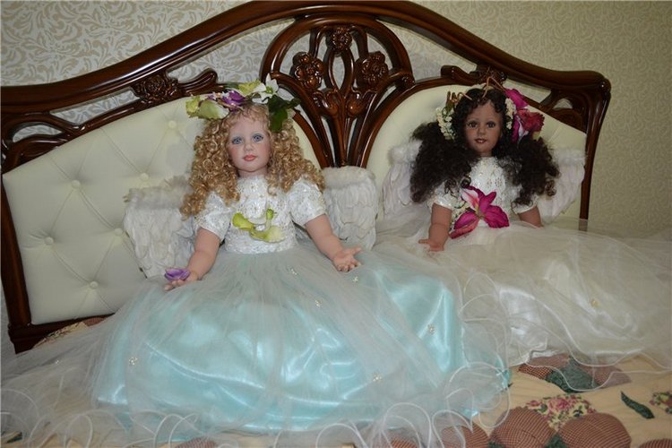 Ангелы Файзах Спанос. Blessings Bloom Around Me