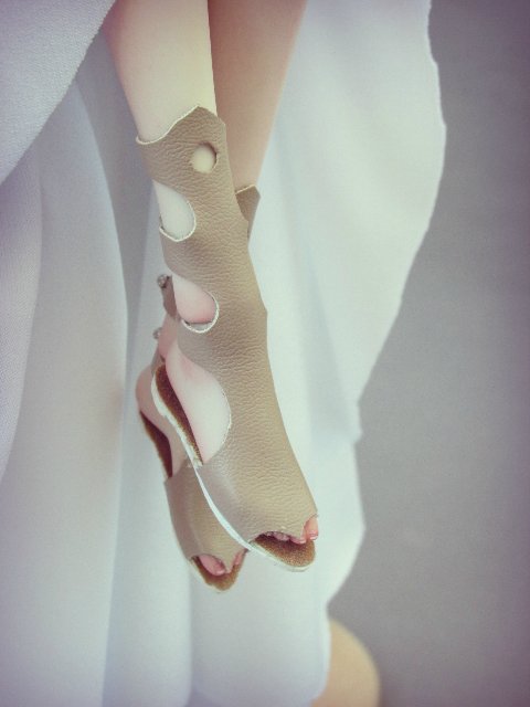 Моя версия Дейнерис. Шарнирная кукла (фото 6)