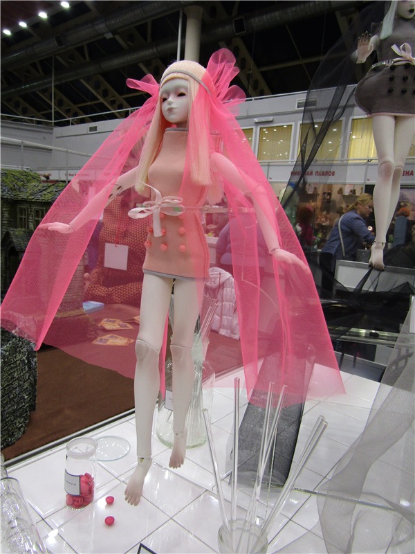 Тишинка 2016. Широко открытые глаза. Салон кукол