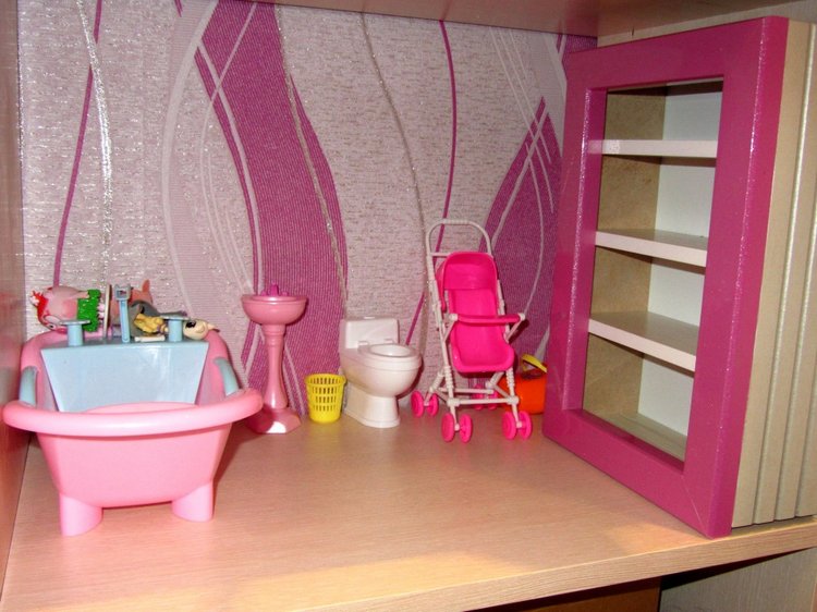 По следам 14 февраля, Моя прекрасная девочка Марго, Sweet Violets Lee Middleton