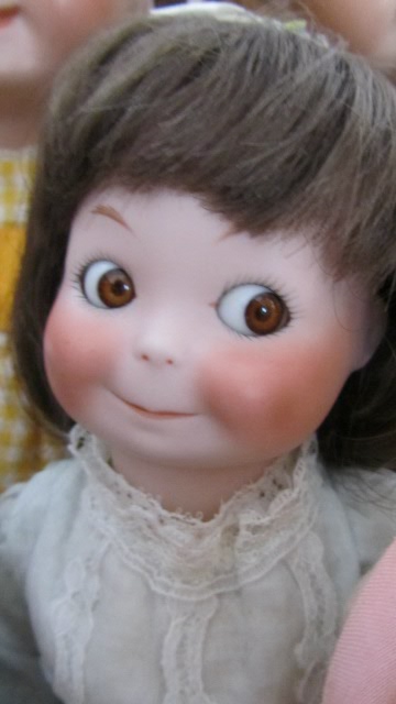 Интернациональная семейка Гугликов . Антикварные куклы