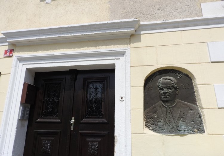 Словения, Светланка и маленький «герой» в одном ботинке