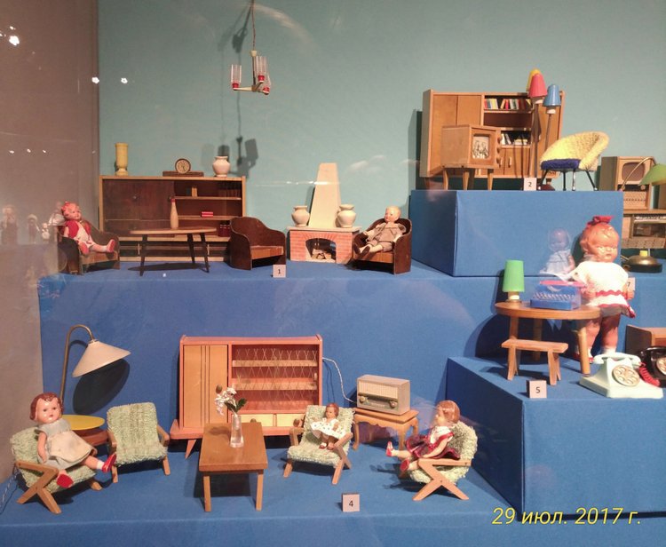 Выставка «Все лучшее – детям. Игрушки 1950–1980 годов из коллекции Сергея Романова». Часть 1