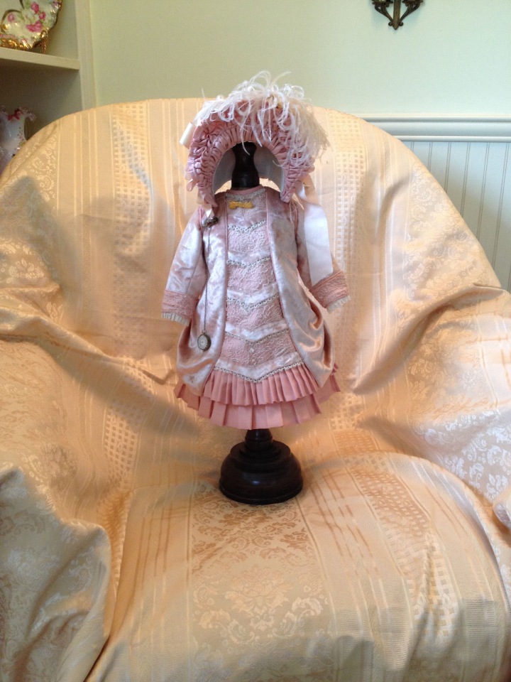 Сборная солянка кукольных нарядов - для вдохновения