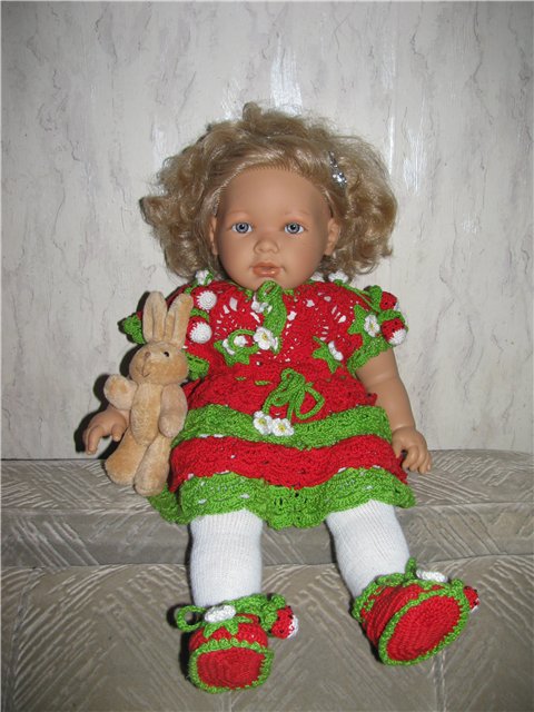Платья для моих кукол.Вязалочки от Татьяны