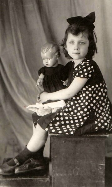 Винтажные детские фотографии с куклами 20-60-х годов 20 века