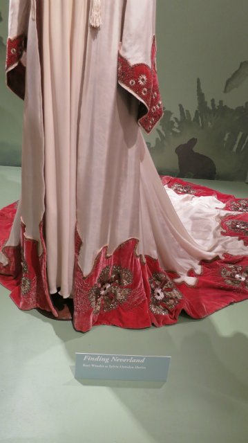 Как за неприметным фасадом может скрыватся просто удивительный Клондайк!!! Или "Это я удачно зашел!!!!!"