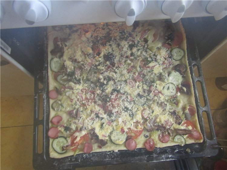 Мальвина - мастерица. Раз, два, три - готова пицца