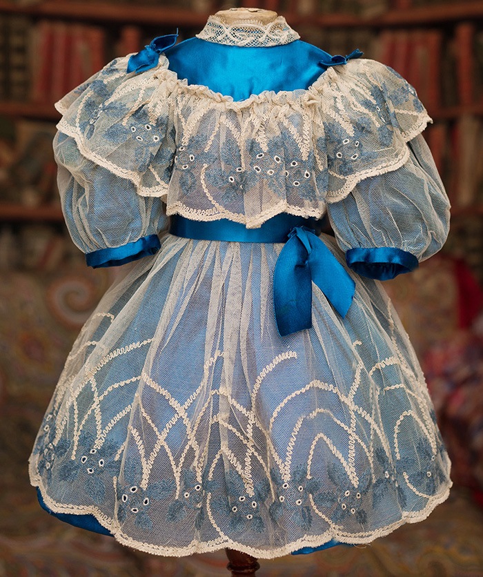 Сборная солянка кукольных нарядов - для вдохновения