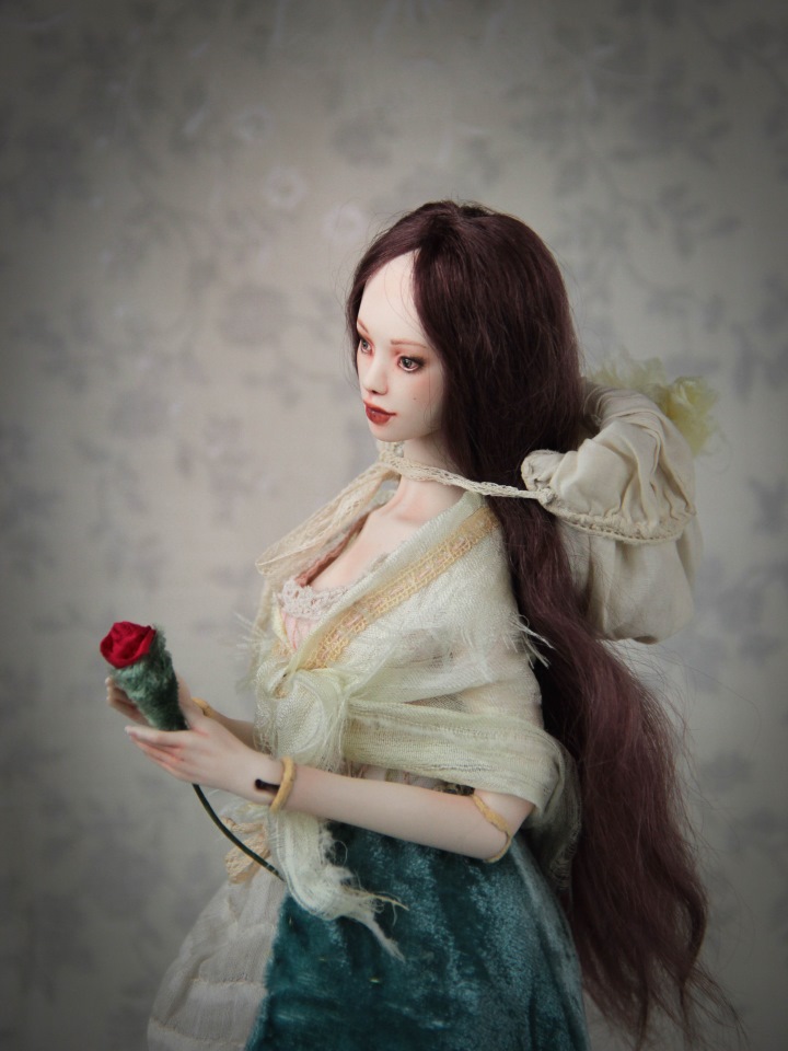 Бэлль. Фарфорова шарнирная красавица