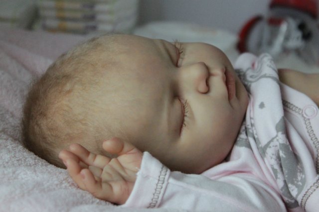 Спящая крошка НОА. Куколка реборн Виктории Вишни (фото 7)