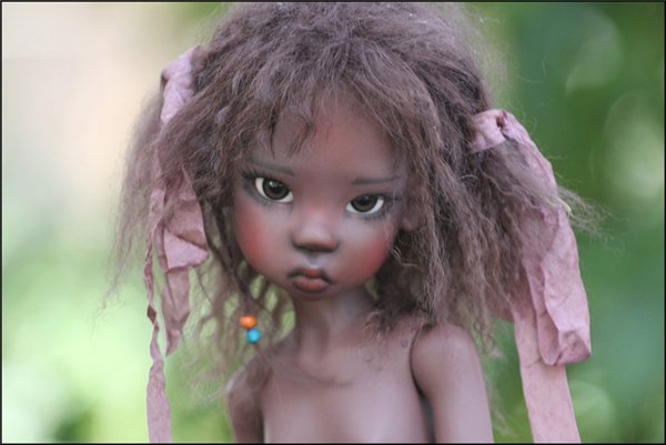 Преордер на тановую Иззи и темную Мики от Kaye Wiggs (фото 9)