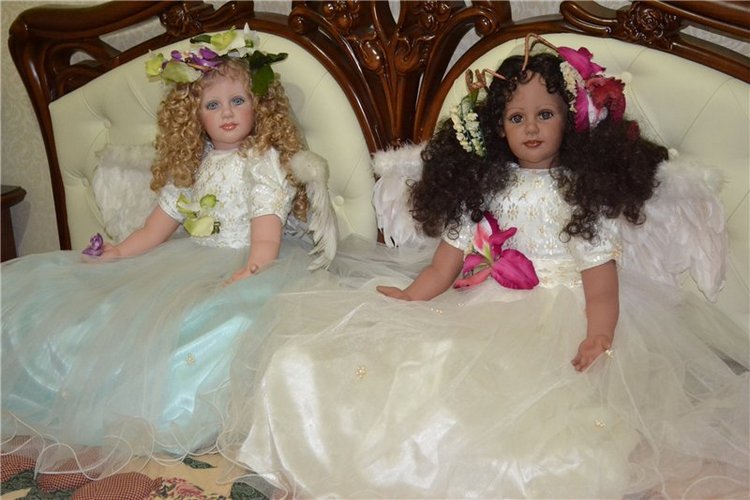 Ангелы Файзах Спанос. Blessings Bloom Around Me