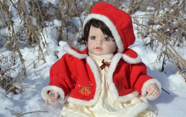 За корзинкой подснежников... Кукла Adora (фото 2)