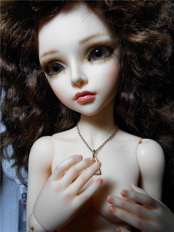 Как я с помощниками шила наряд для Аделины