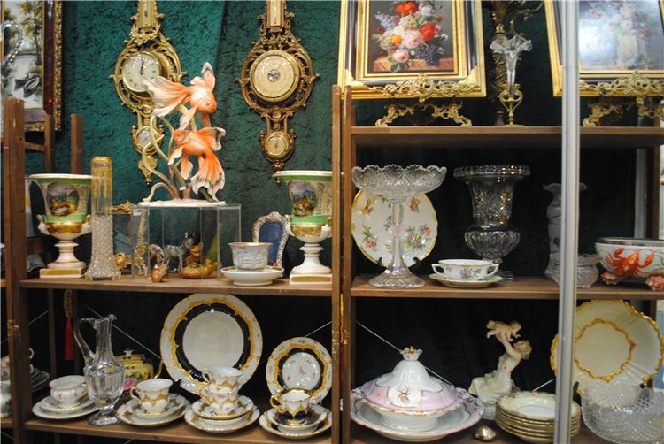 На Тишинку мы пошли – там сокровища нашли. Взгляд на «Блошиный рынок» со второго этажа | Бэйбики На Тишинку мы пошли – там сокровища нашли. Взгляд на «Блошиный рынок» со второго этажа (фото 2)