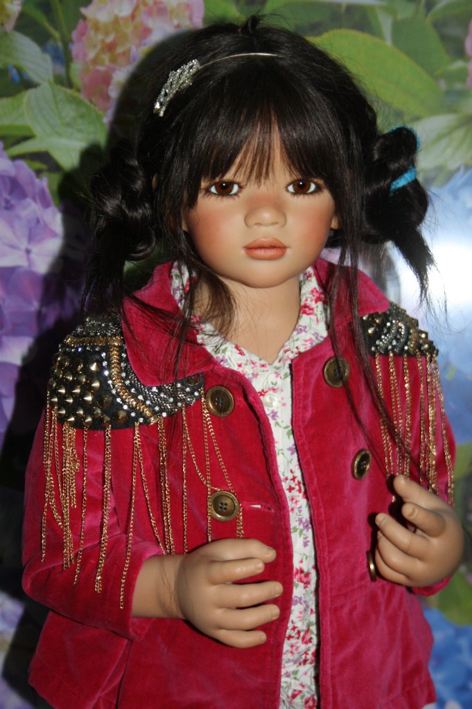 Солнечный денек в саду. Часть третья - Лилит и Анна Лу