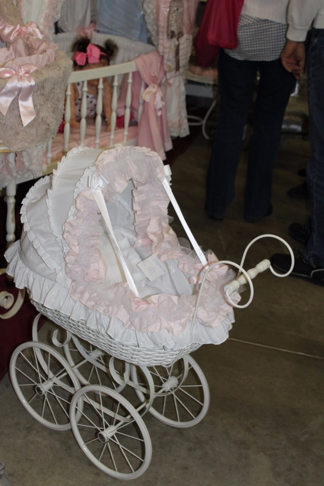 Все на выставку! Продолжение: Куклы и мишки