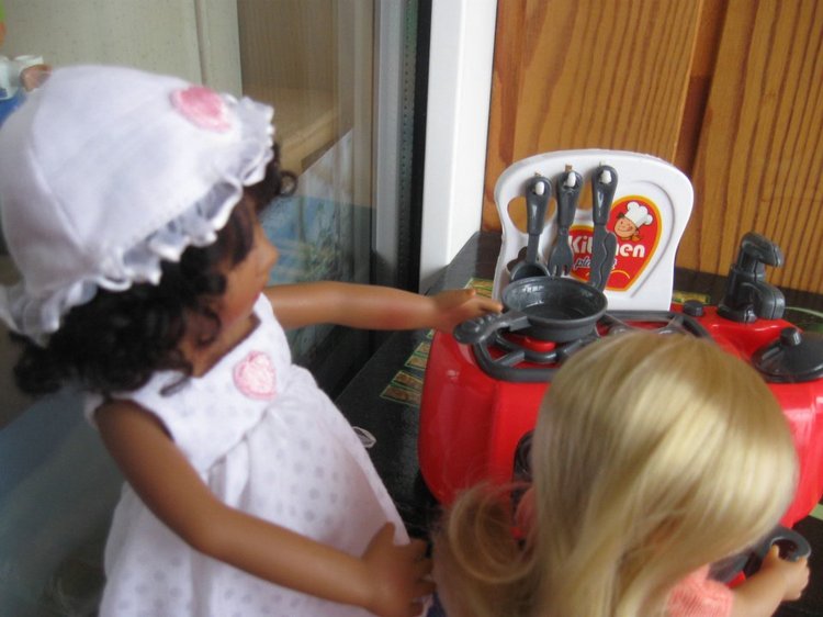 Бытовая техника для наших маленьких кукол-хозяюшек