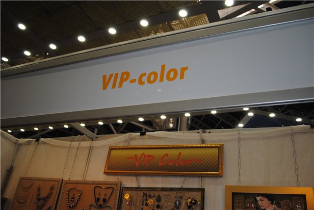 Выставка на Тишинке "Атмосфера творчества". Октябрь 2014. Бусинка к бусинке - получаются бусики! Кружево для антикварных