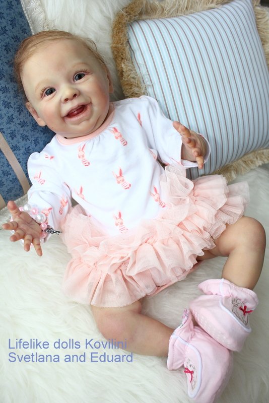 На щечке родинка, а в глазах любовь! Варенька - кукла реборн Ковылиных Светланы и Эдуарда (фото 7)
