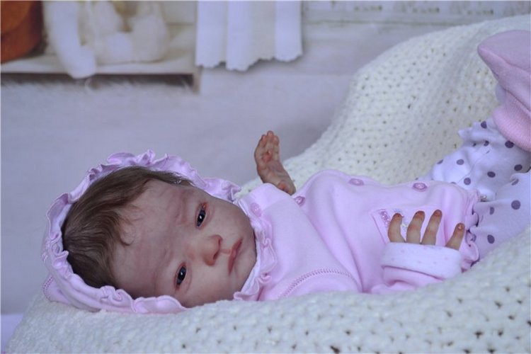 Кукла реборн из молда Вилль