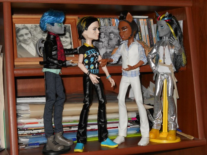 Monster High. Неканоническая история любви
