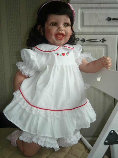 Хмурым пасмурным деньком — Куклы Fayzah Spanos (Файзах Спанос): винил и фарфор (фото 9)