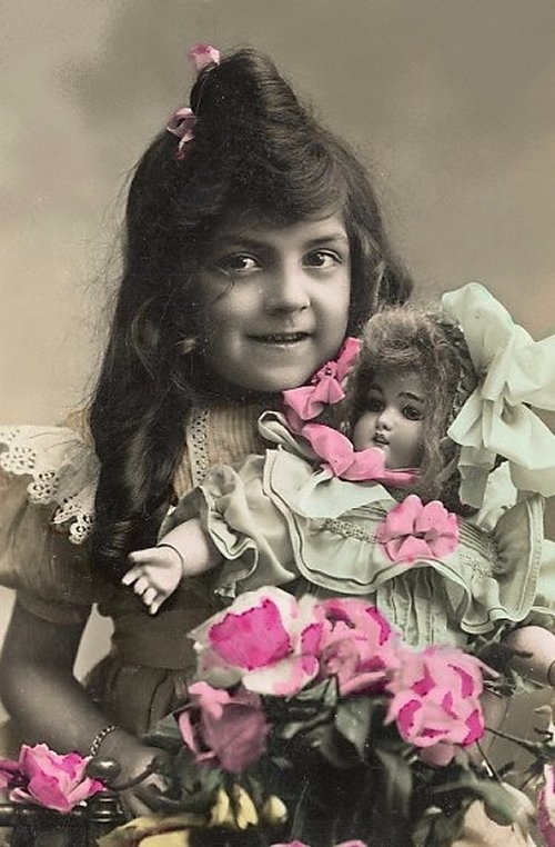 Старый фотоальбом. Девочки и куклы - продолжение (фото 4)