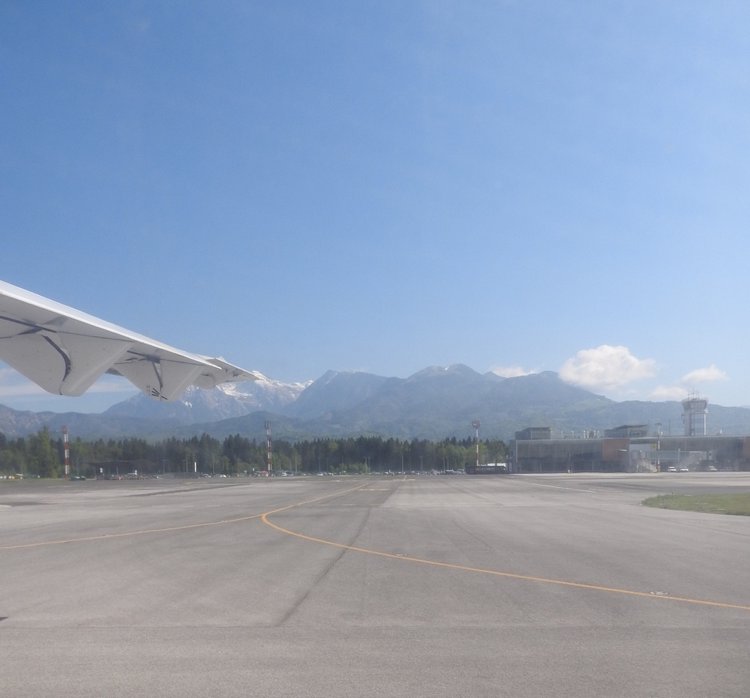 Словения, Светланка и маленький «герой» в одном ботинке