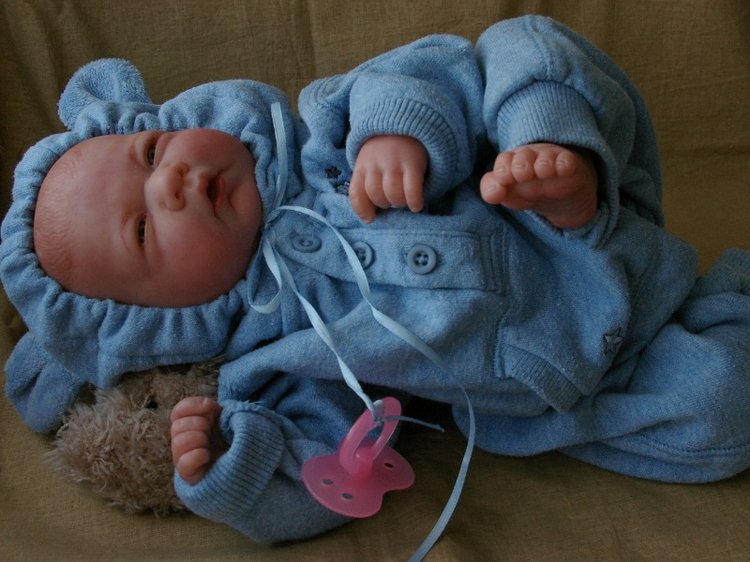 Преображение куколки Berenguer